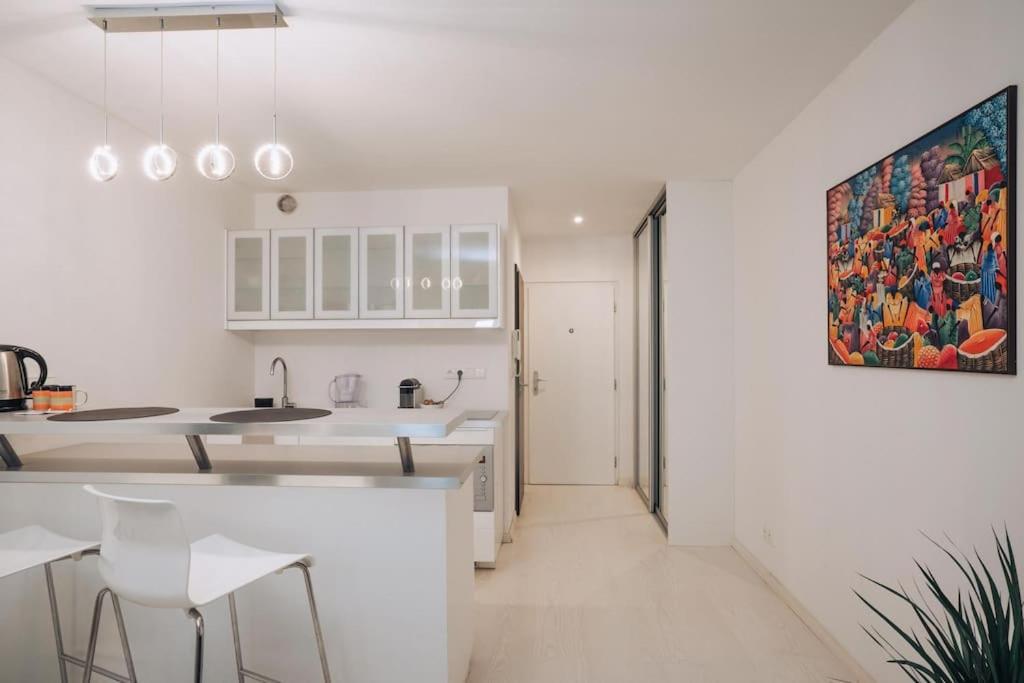 New Studio, Central Location! Братислава Екстериор снимка